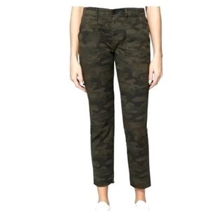 Sanctuary Standard Surplus Green Camo Utility Raw Hem Skinny Pants -Size 28